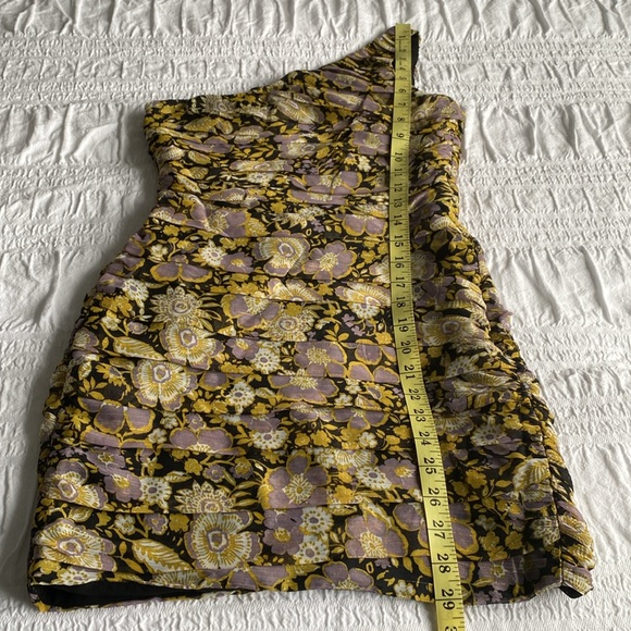 Zara floral one shoulder ruched dress in mauve, gold, black & cream.Side zip. XS - Picture 6 of 12